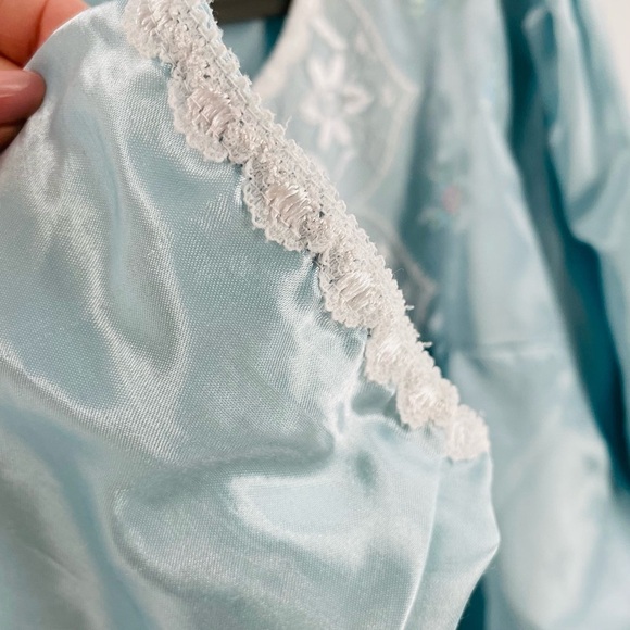 Erika Taylor Satin Look Cotton Lined 3/4 Sleeve Button Up Embroidered Nightgown - Picture 3 of 13